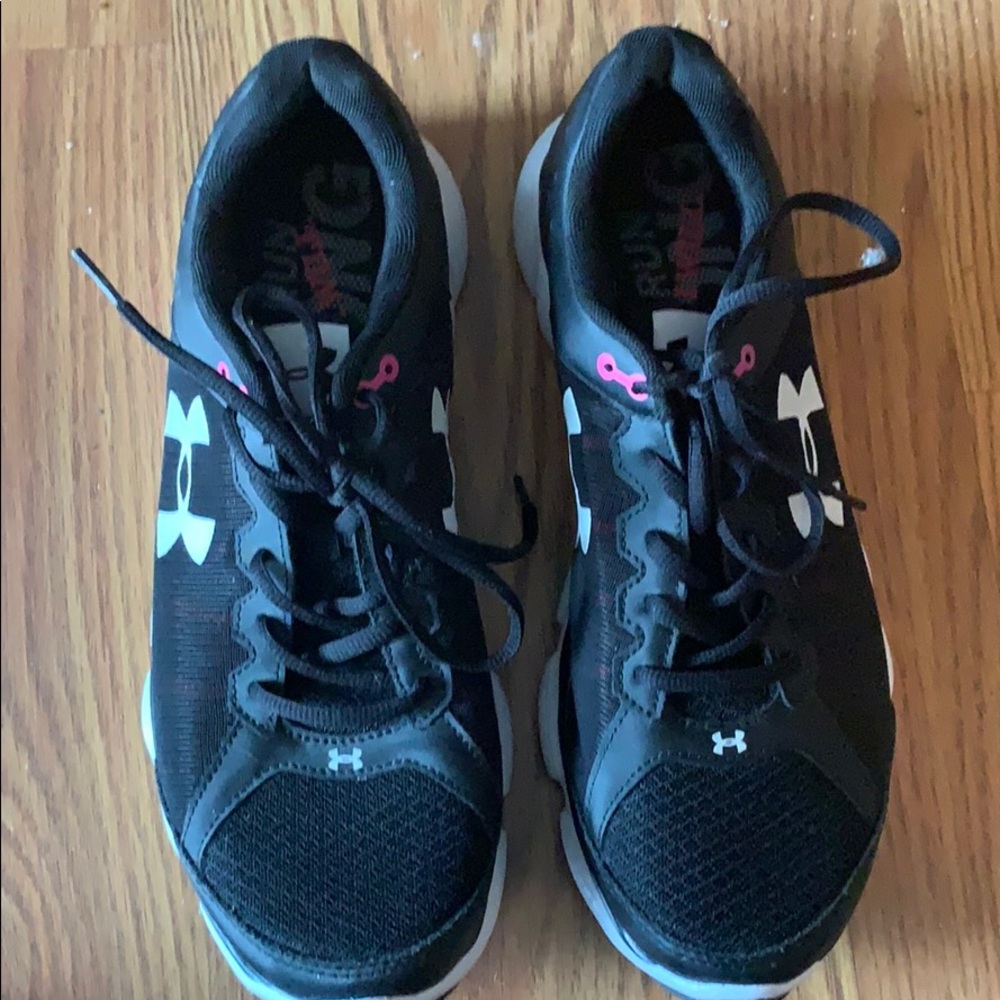 Underarmour women’s shoes size 12